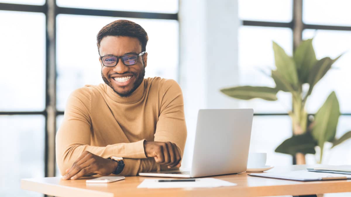 Veneers cosmetic dentist in Washington MI